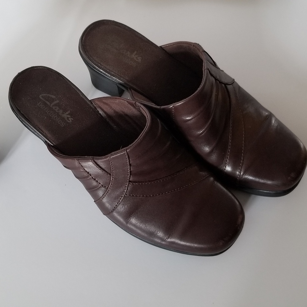 ☘Clark's brown heels